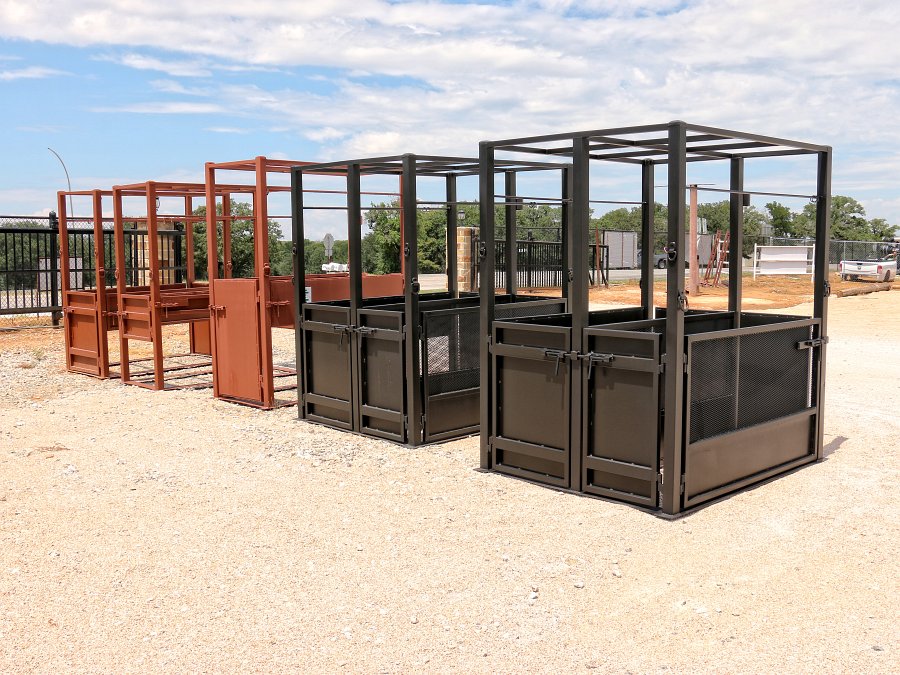 Three style horse stocks that are routinely in stock